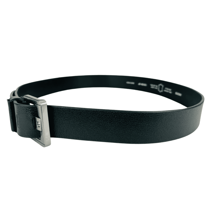 Black leather belt for men, handcrafted from premium full-grain leather with an adjustable metal buckle. Perfect for casual or formal outfits.