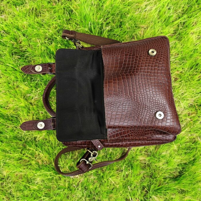 Handmade crocodile-embossed leather messenger bag – luxury laptop satchel