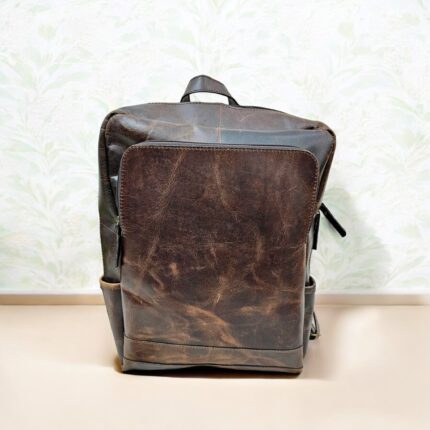 Handcrafted marbled leather messenger bag for business professionals