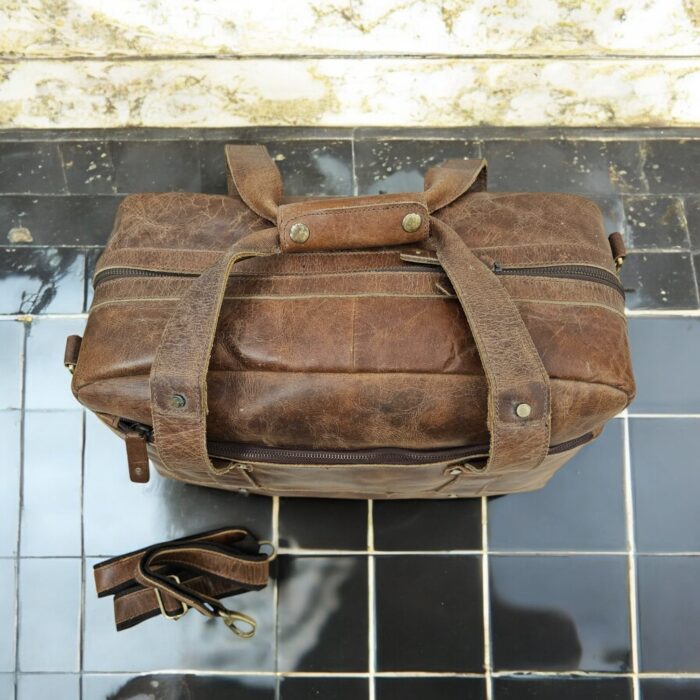 Vintage Brown Leather Duffle Bag – Handcrafted Full-Grain Weekender for Travel and Gym