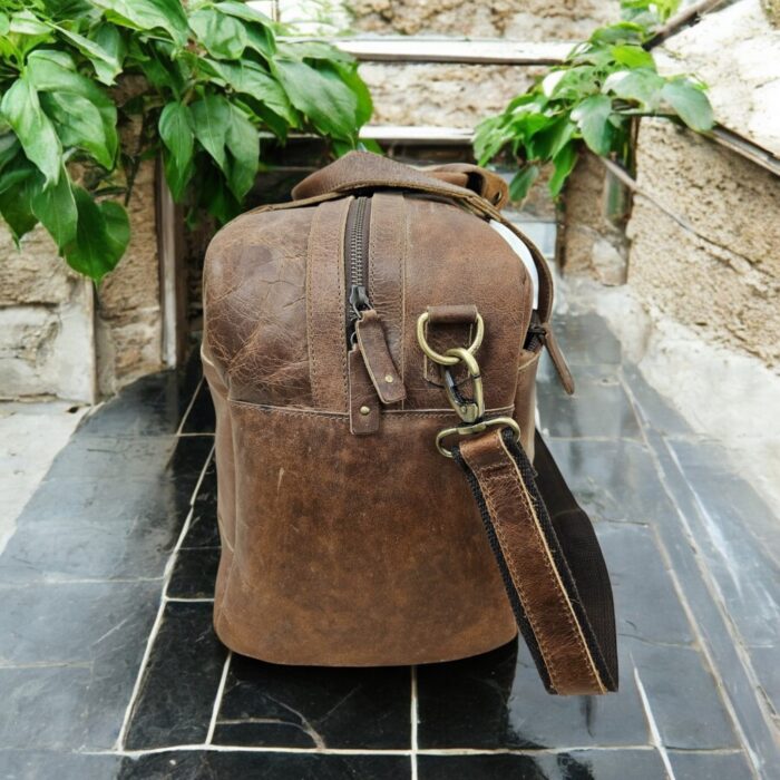 Vintage Brown Leather Duffle Bag – Handcrafted Full-Grain Weekender for Travel and Gym