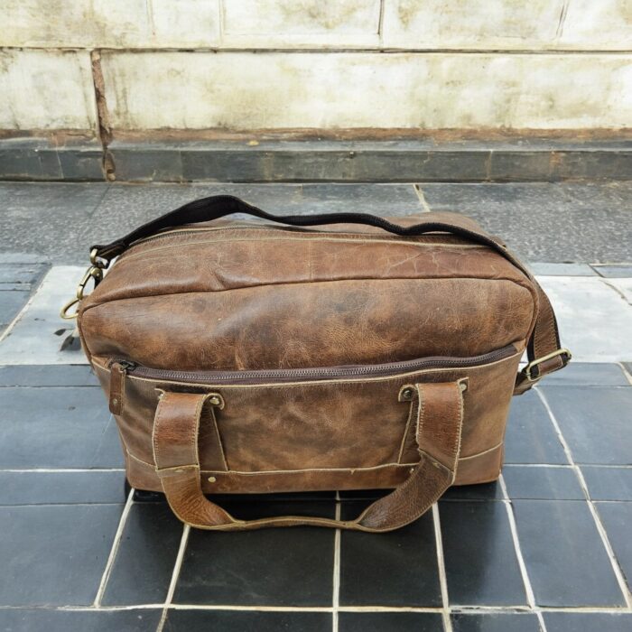Vintage Brown Leather Duffle Bag – Handcrafted Full-Grain Weekender for Travel and Gym